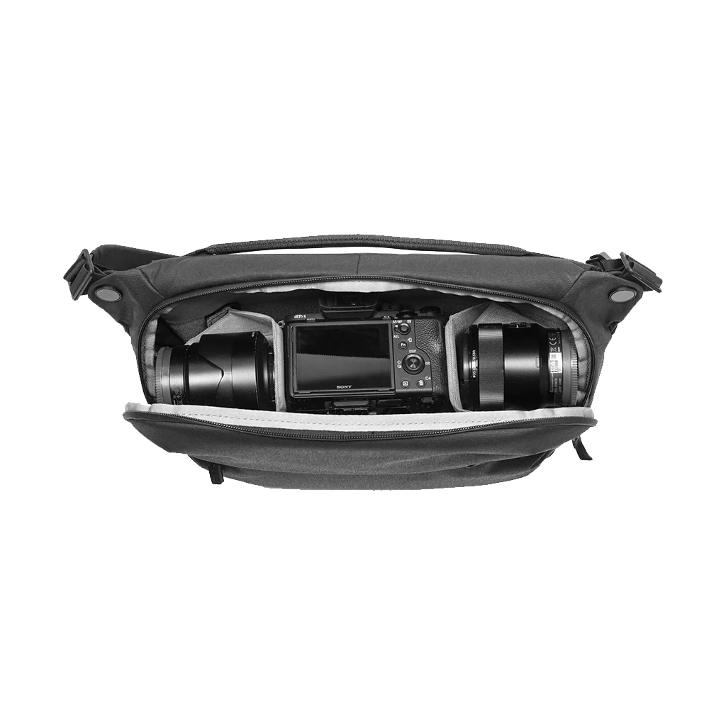 Peak Design Everyday Sling 10L v2 (Black - PFAS-Free) - Image 2